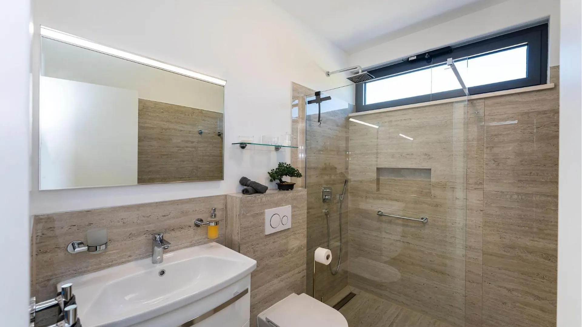 Gorgeous Apartment In Rovanjska Croazia